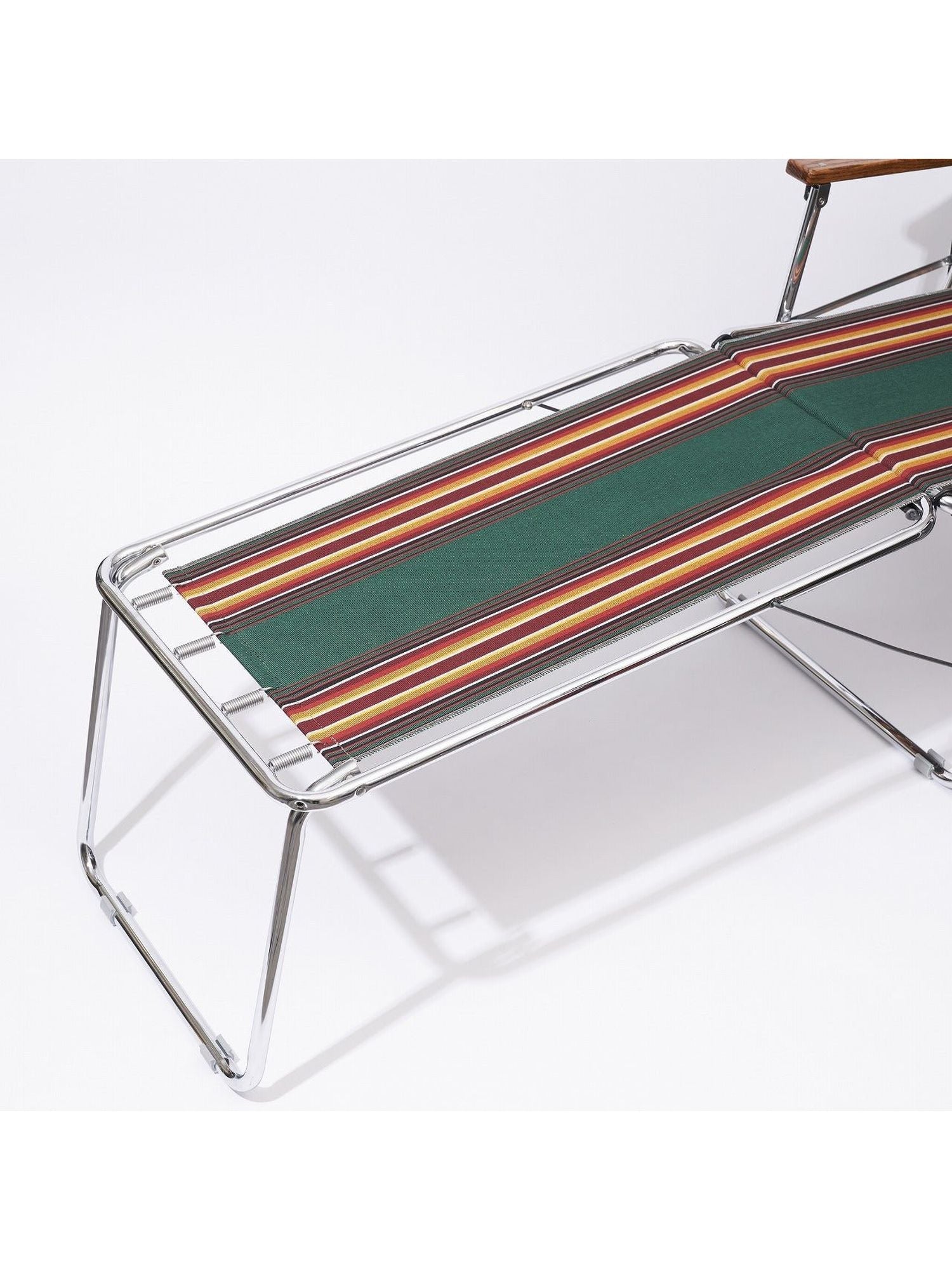 A Lounge Extension - ZipDee Awning & Chair / Solo Star Japan Co.,Ltd.