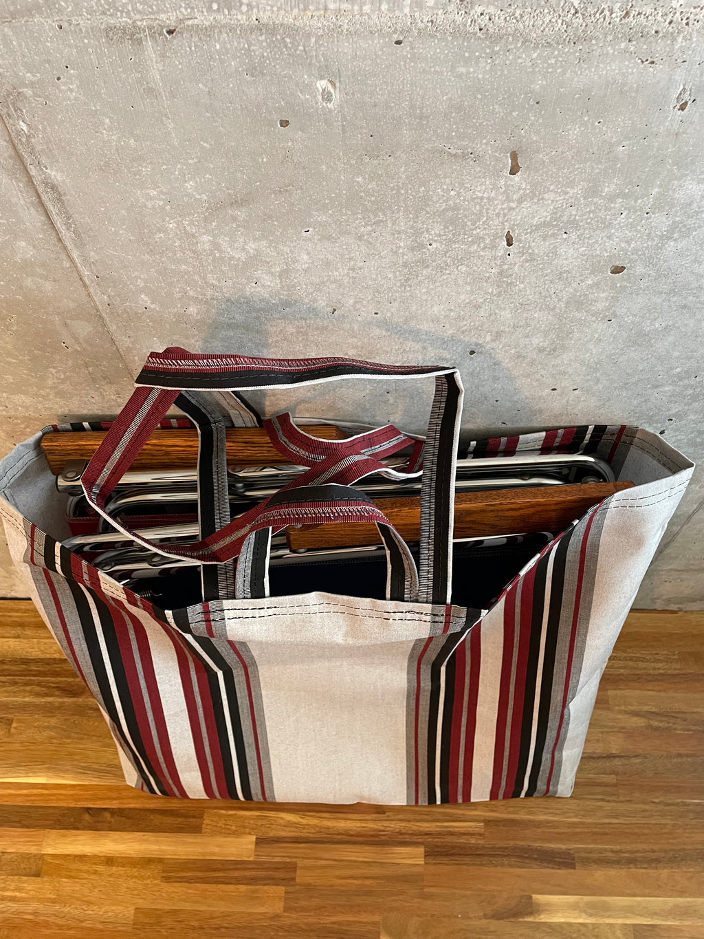ZipDee CHAIR col.4798 [Burgundy/Black/White]